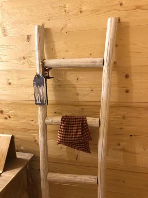 La Baita Nel Bosco Morgex Luaran gambar